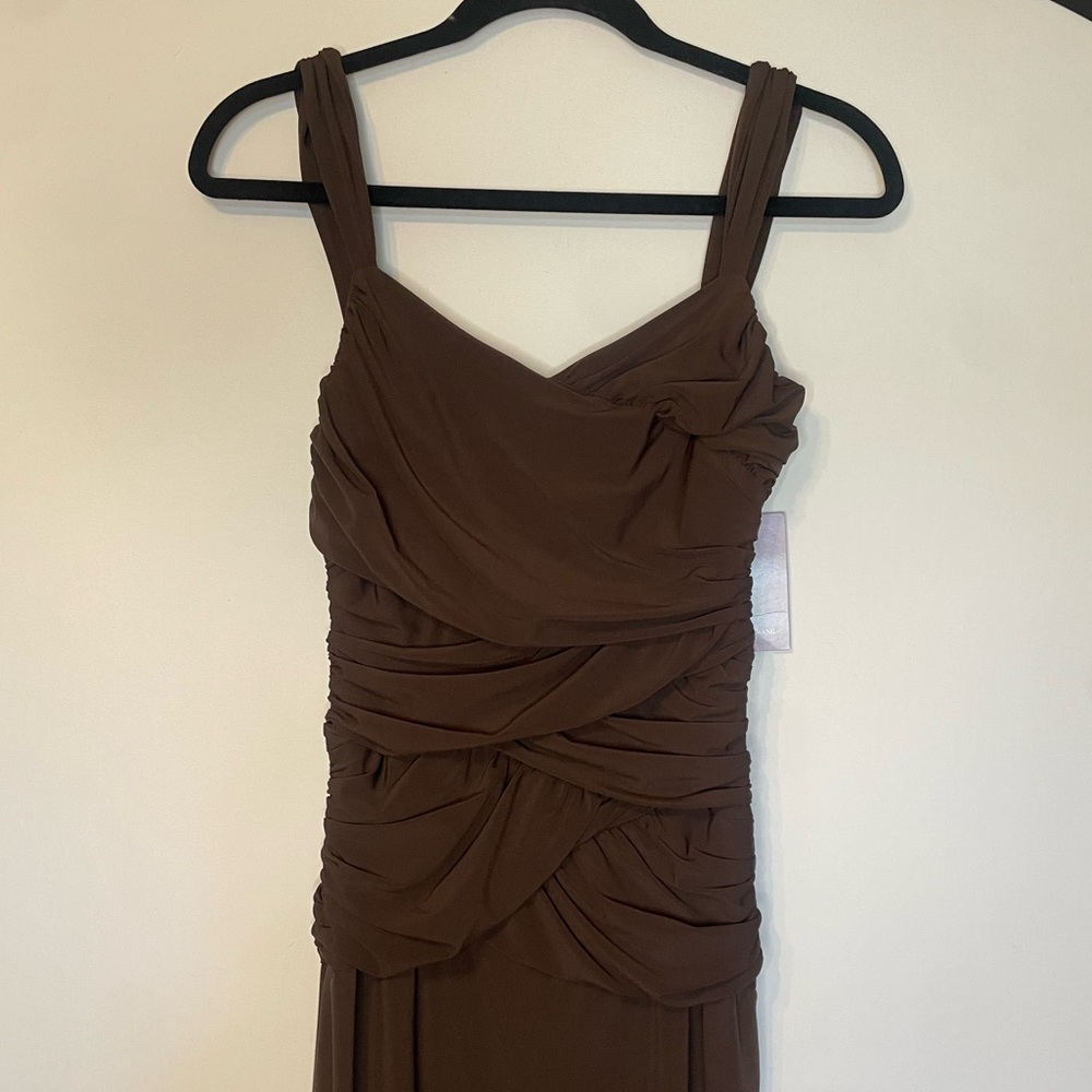 NWT Deadstock Vintage Y2K Vera Wang Brown Jersey Maxi Gown. Size 4. $695 Retail